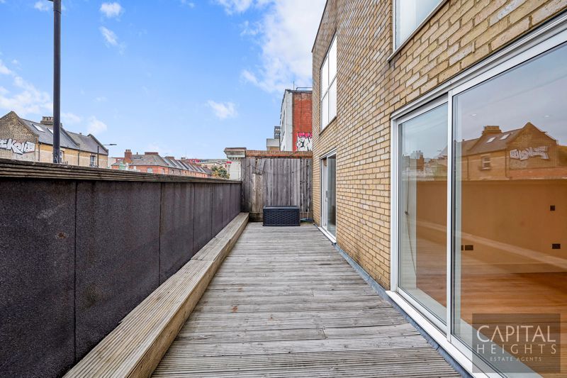 Property photo 2 of 15 Photo 18