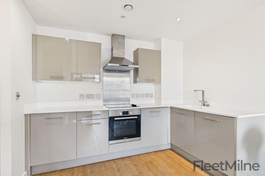 Property photo 3 of 13 Kitchen