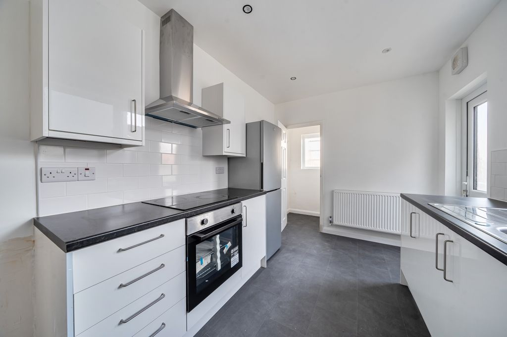 Property photo 1 of 20 1433480-14-69Bd7B...