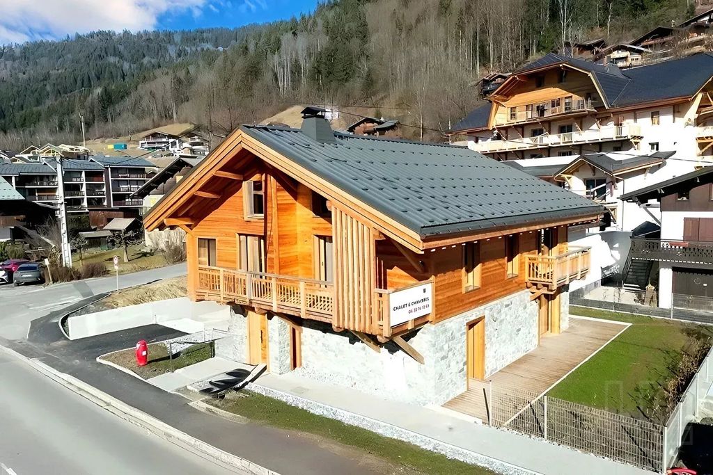 Property photo 3 of 8