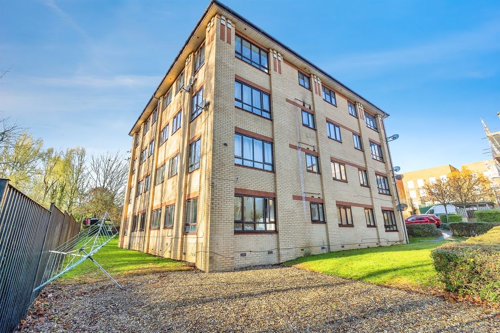 Property photo 1 of 14