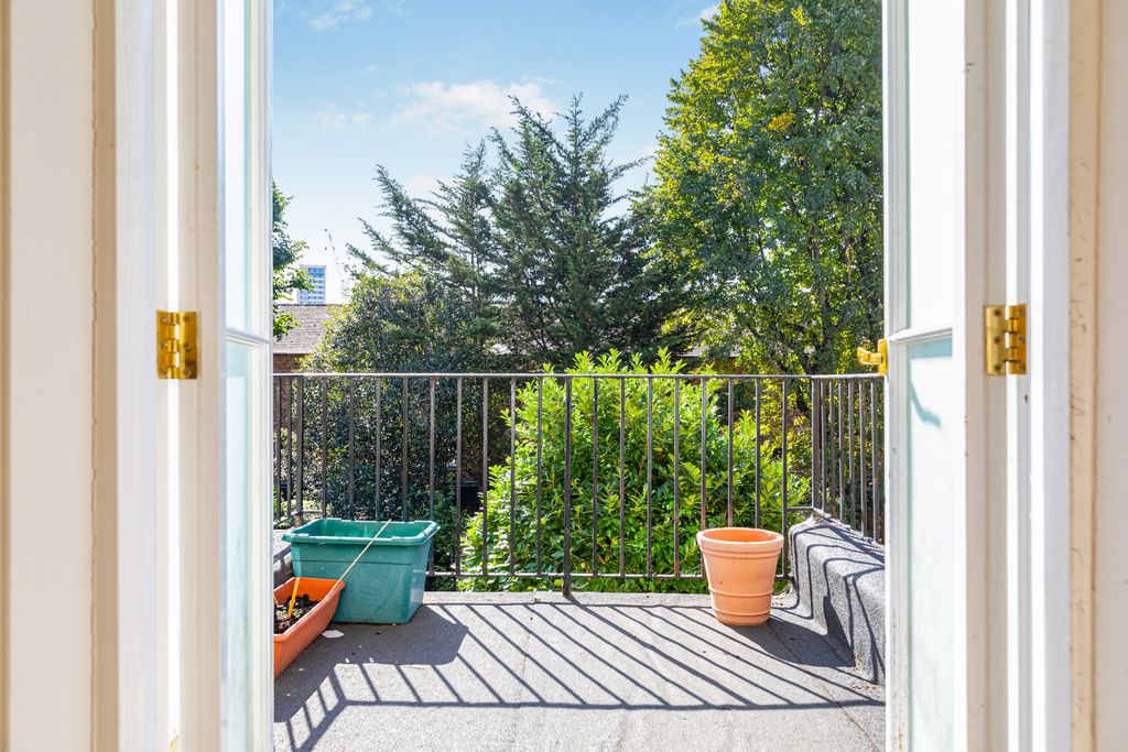Property photo 3 of 13 Photography
