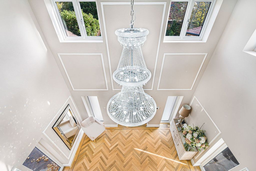 Property photo 3 of 53