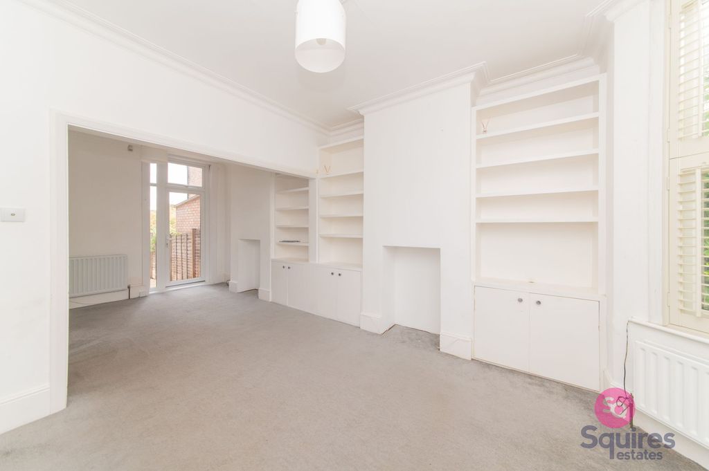 Property photo 3 of 25