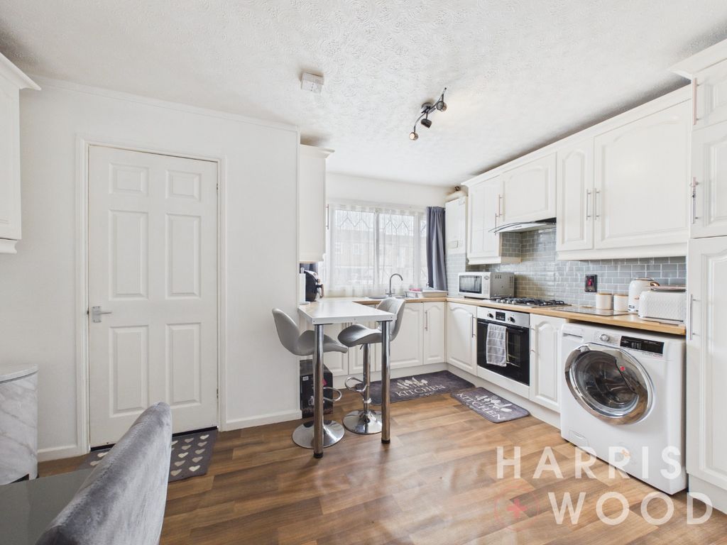 Property photo 2 of 23 5207882