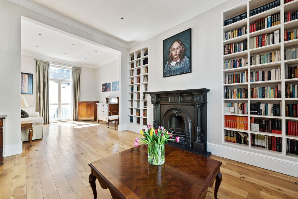 Property photo 3 of 18 Image