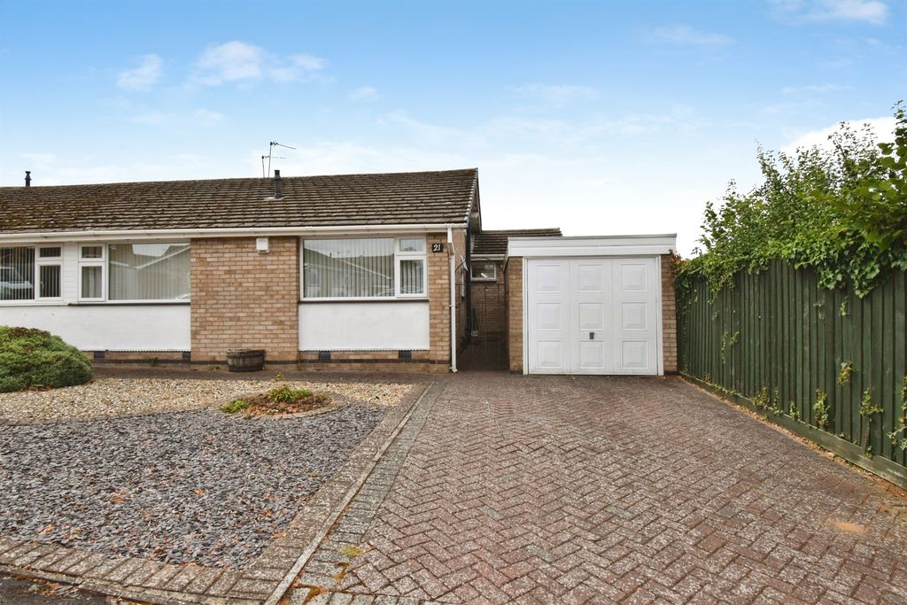Property photo 1 of 25