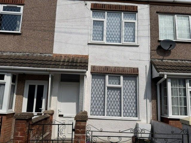 Property photo 1 of 18