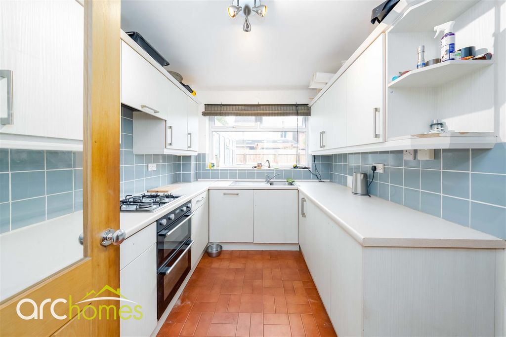 Property photo 3 of 28 Dsc02839-Edit.Jpg