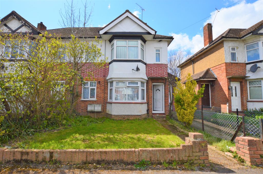 Property photo 1 of 8