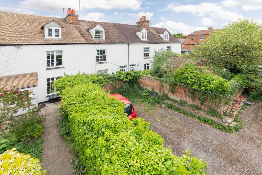 Property photo 1 of 18