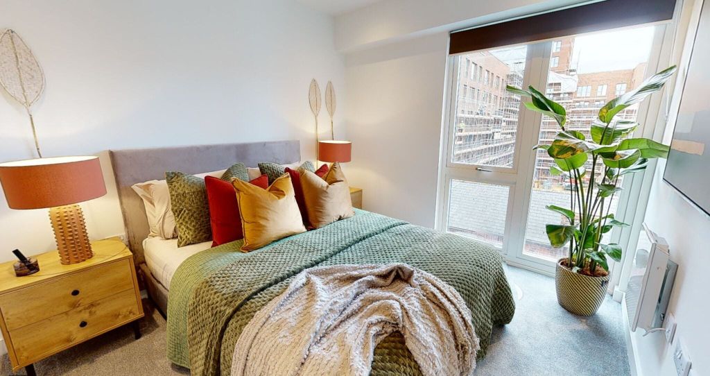 Property photo 3 of 15 Bedroom