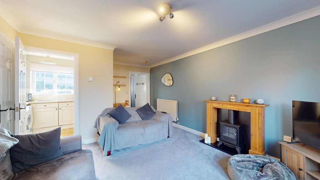 Property photo 2 of 11 43-Swallow-Drive-10102025_102128.Jpg