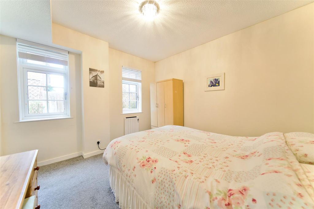 Property photo 2 of 12 Dsc00231.Jpeg