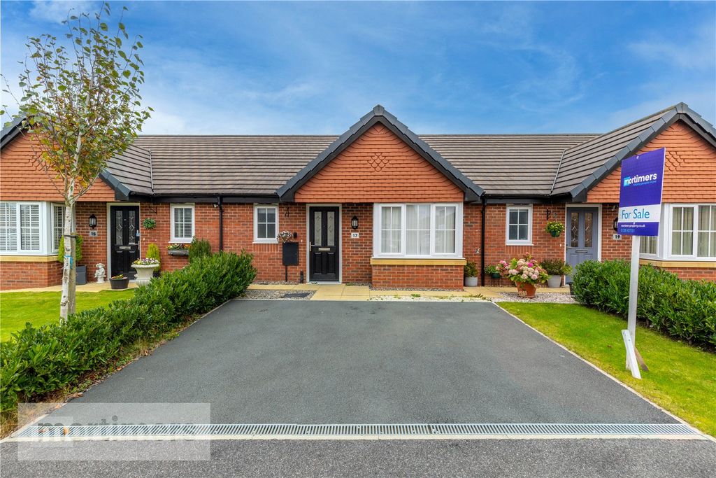 Property photo 1 of 14 External