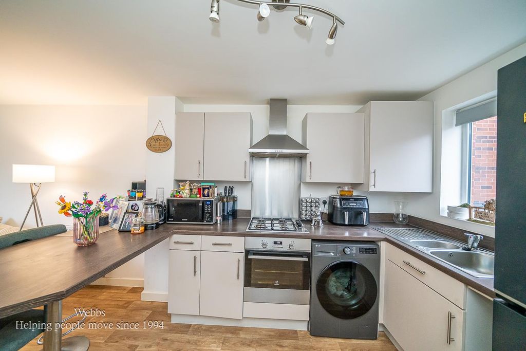 Property photo 3 of 19 Webbs-4.Jpg