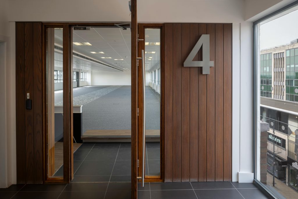 Property photo 3 of 5 10767_23624.Jpg