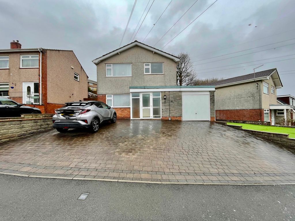 Property photo 1 of 26