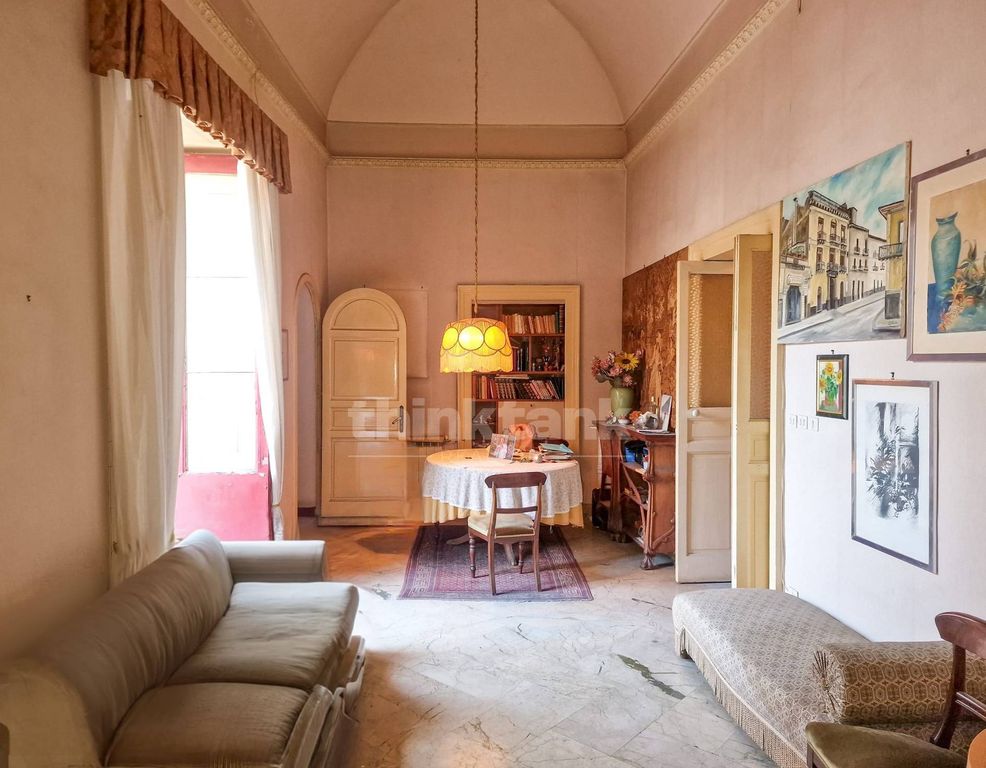 Property photo 1 of 27