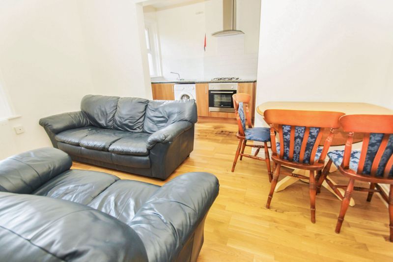 Property photo 2 of 10 Photo 9