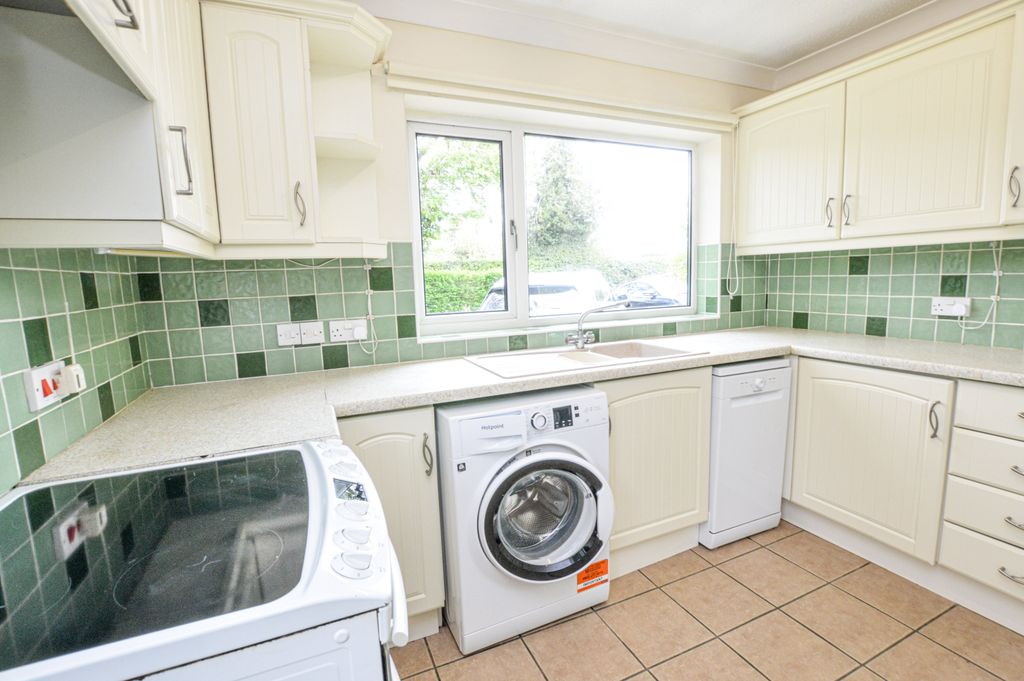 Property photo 2 of 15 2-Dsc_1460