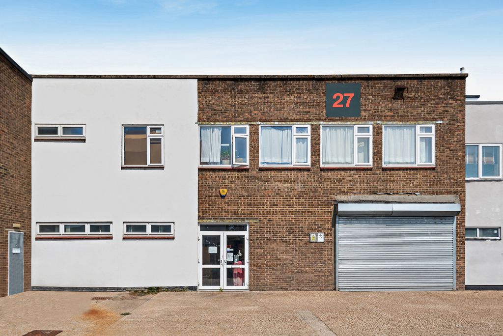 Property photo 1 of 7