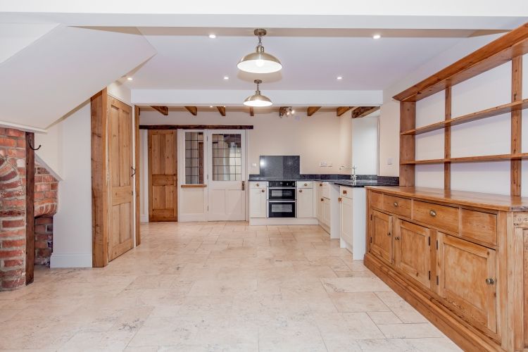 Property photo 3 of 12 104242