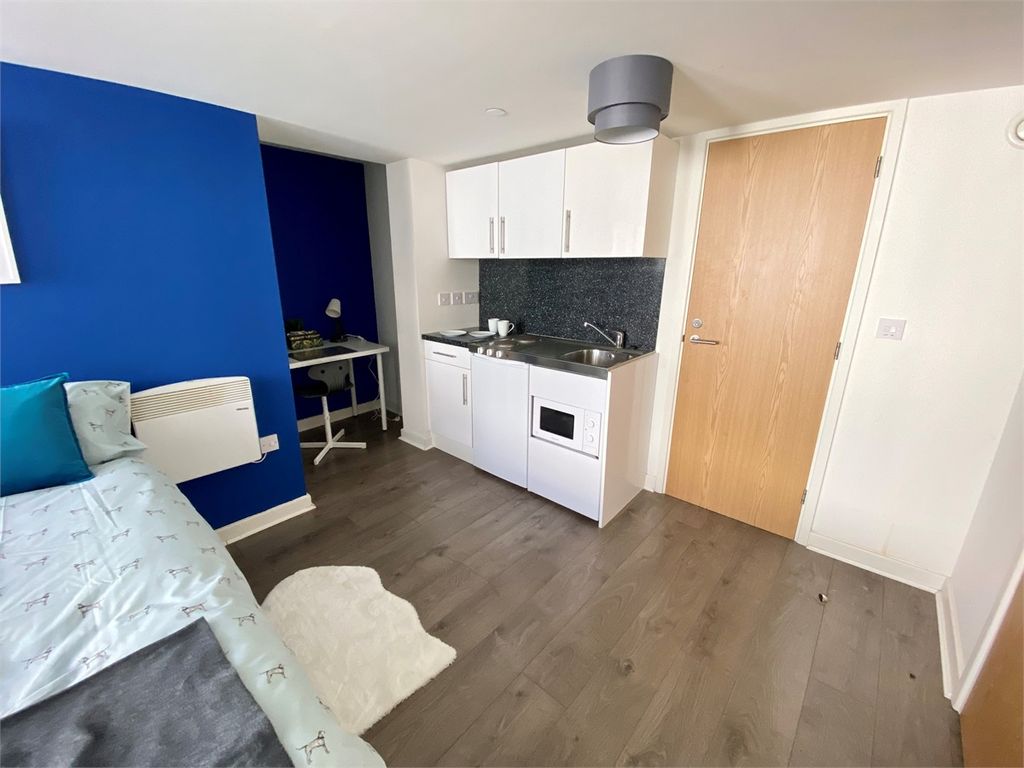 Property photo 3 of 4