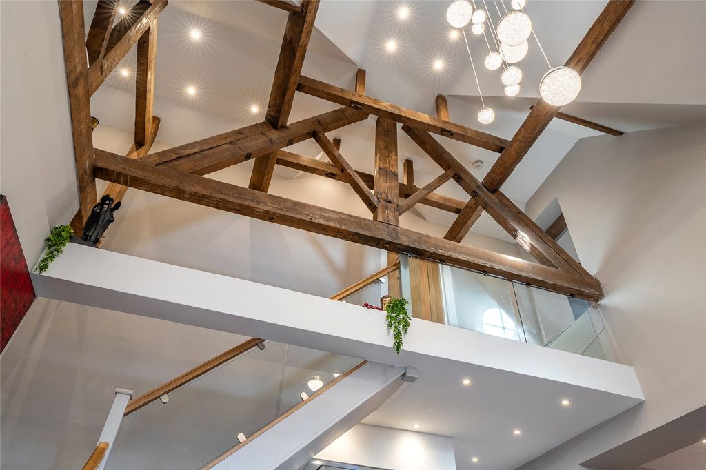 Property photo 3 of 49 Picture No. 76