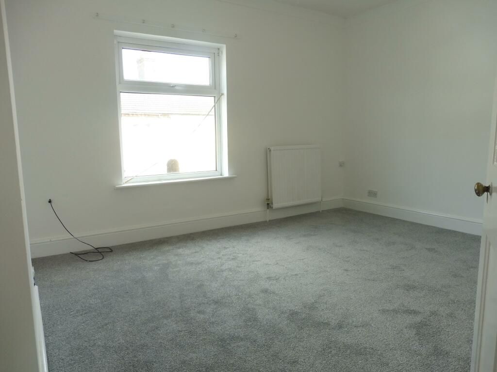 Property photo 3 of 5 Bedroom