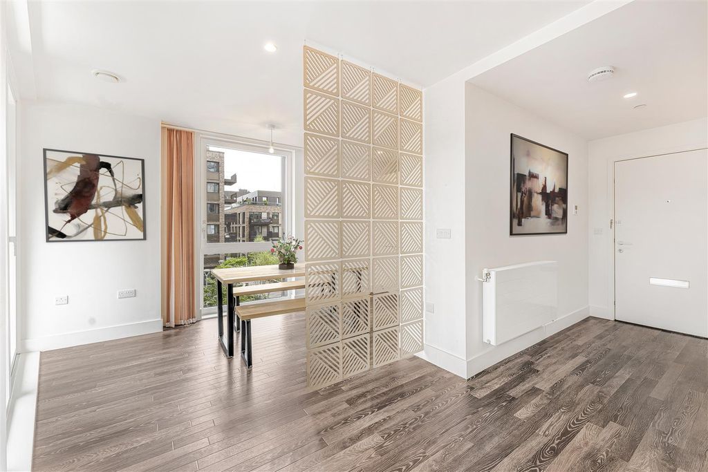 Property photo 3 of 9 6.Jpg