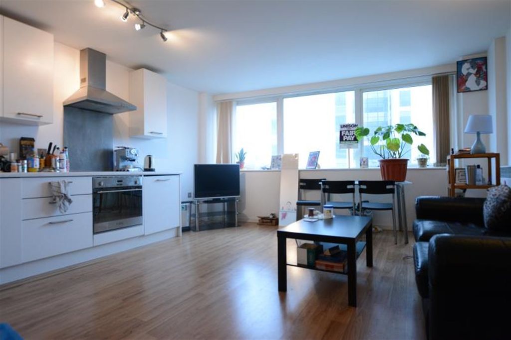 Property photo 2 of 7 Lounge