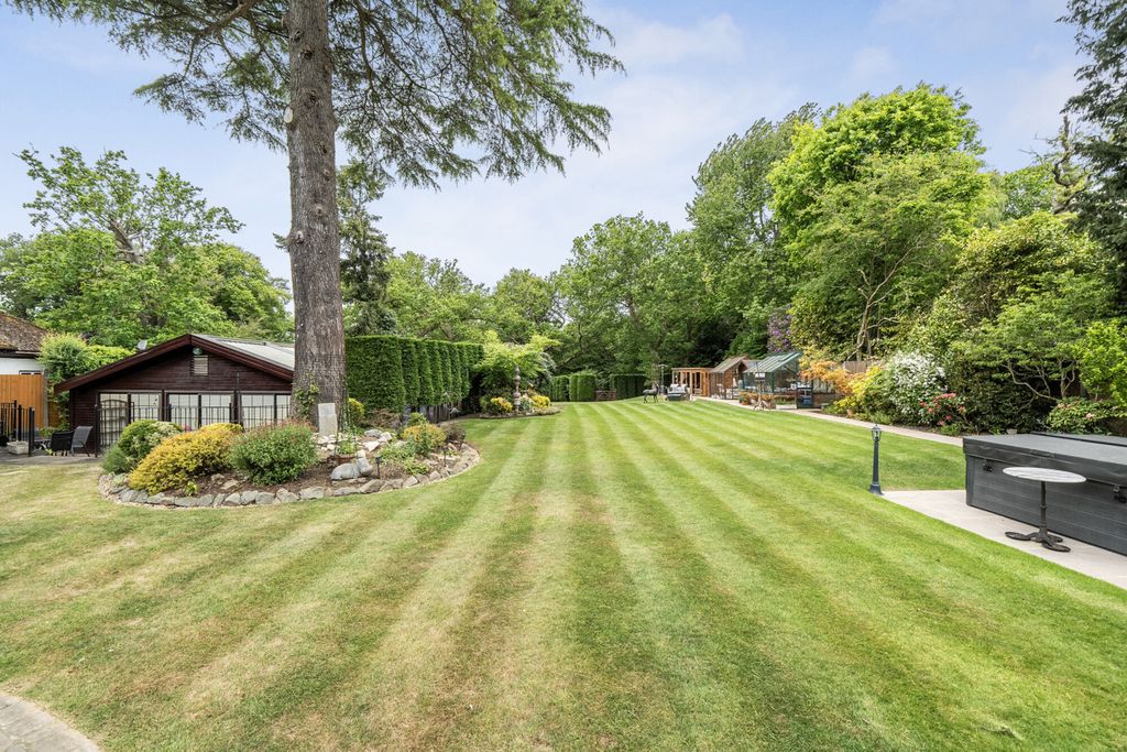 Property photo 2 of 26 1458004-2-6A0B51E...