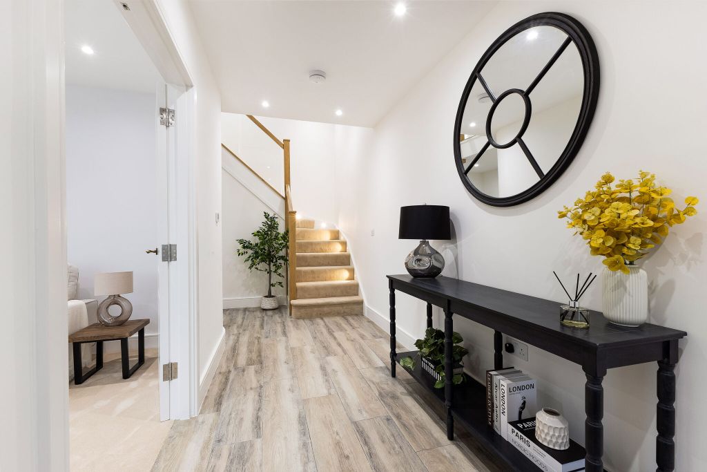 Additional image 8 of 4 bed semi-detached house for saleHurst Villas, Hurst Road, East Molesey KT8