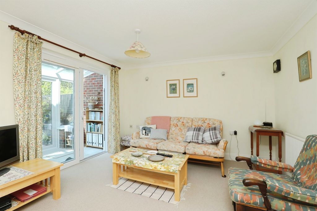 Property photo 3 of 17