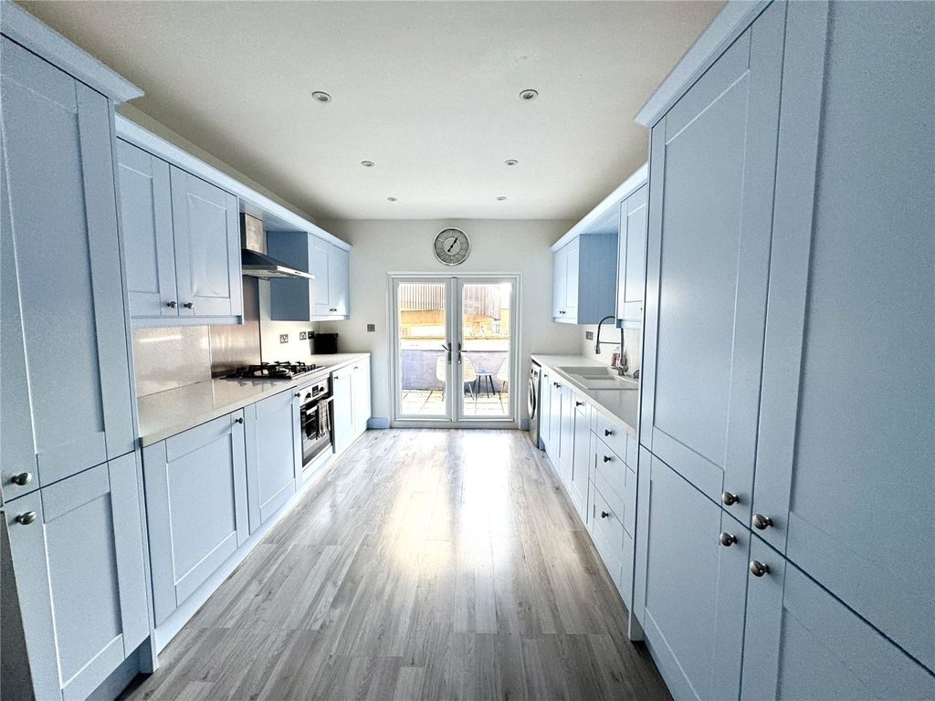 Property photo 2 of 8 Picture No. 03