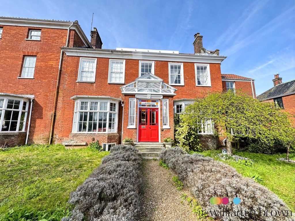 Property photo 1 of 27 Image