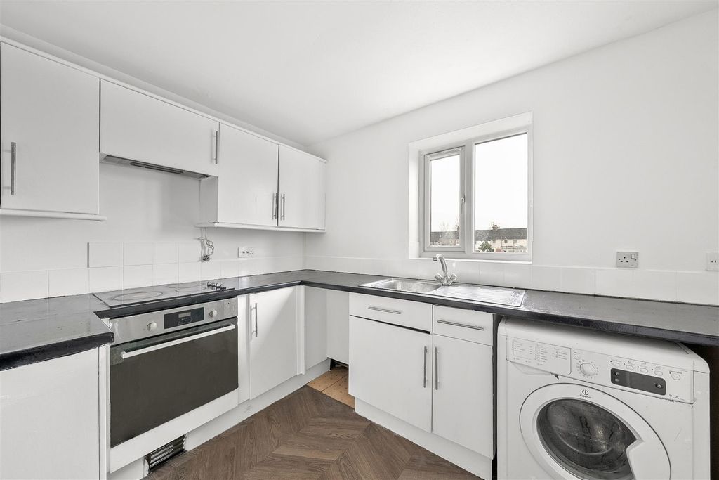 Property photo 3 of 7 03.Jpg