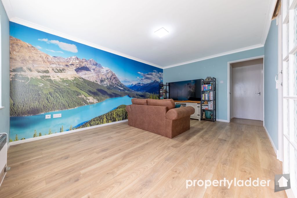 Property photo 3 of 10 Pl-10