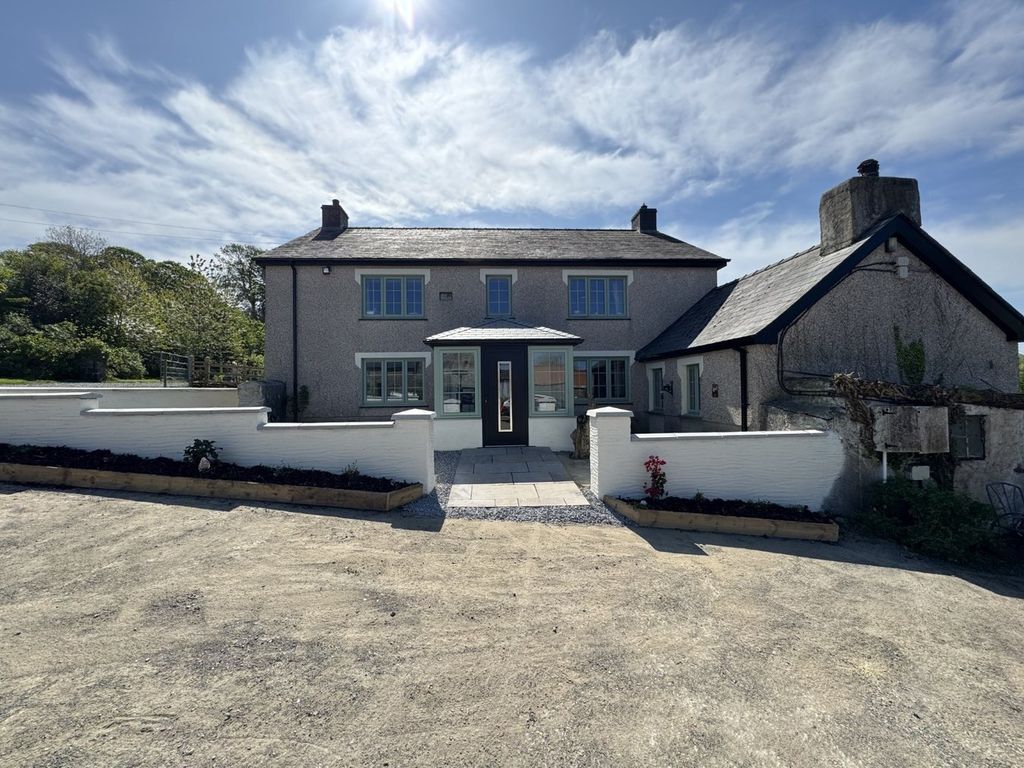 Property photo 1 of 82