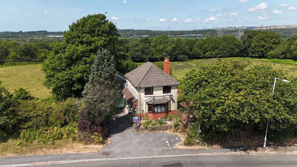 Property photo 1 of 19