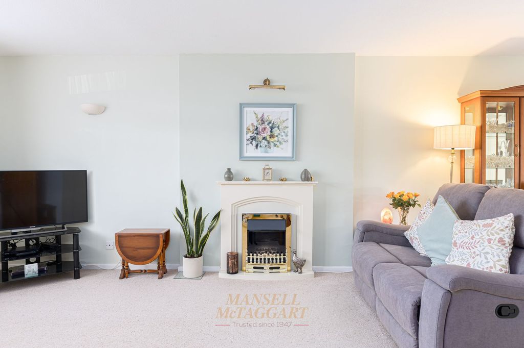 Property photo 2 of 29