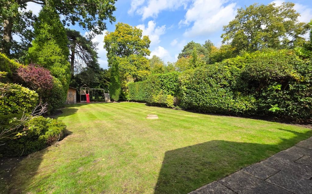 Property photo 2 of 24 4505144