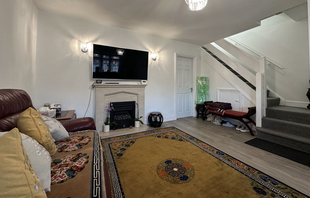 Property photo 3 of 18 Img_2688