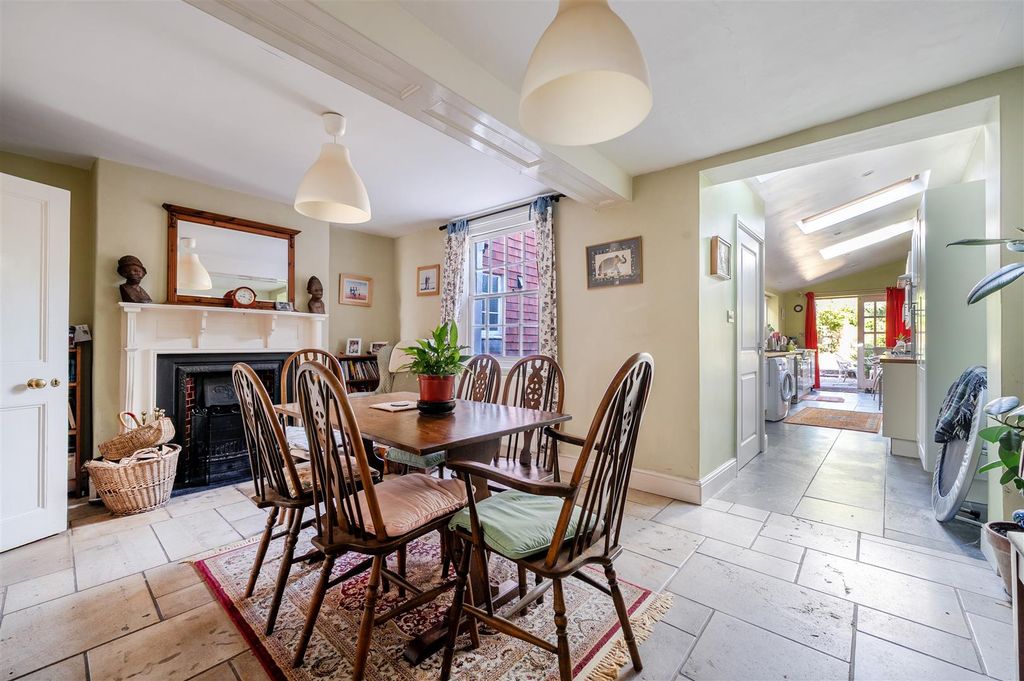 Property photo 2 of 21 Dining Room