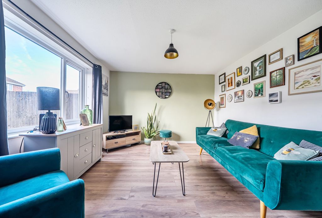 Property photo 3 of 18 1394999-6-69496d1...