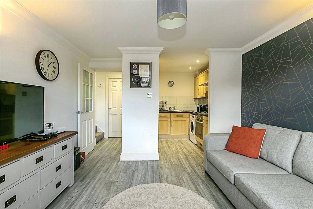 Property photo 3 of 10 Reception Room