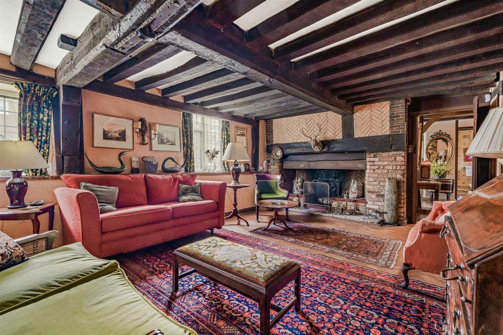 Property photo 2 of 21