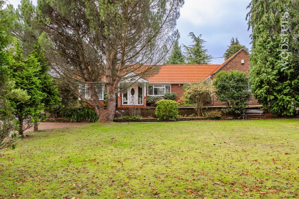 Property photo 2 of 28