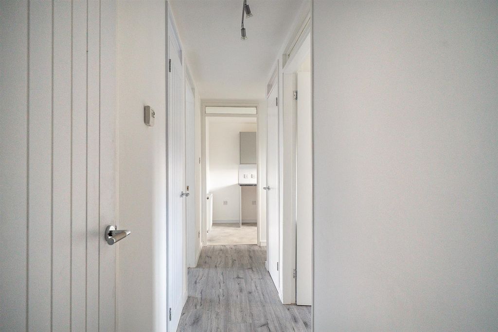 Property photo 2 of 11 12-Great-Palmers-2003.Jpg